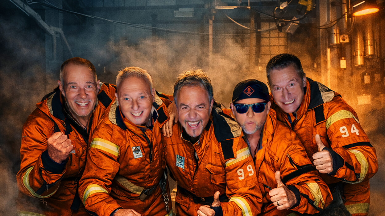 Larmet går! Mellofinal-aktuella Brandsta City Släckers rycker ut på sommarturné